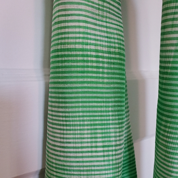 😃3 for 20😃 NWOT Green Silk Scarf or Shawl - Picture 2 of 2